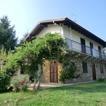 Willa Casale Cadeloro Nebbiuno Zewnętrze zdjęcie